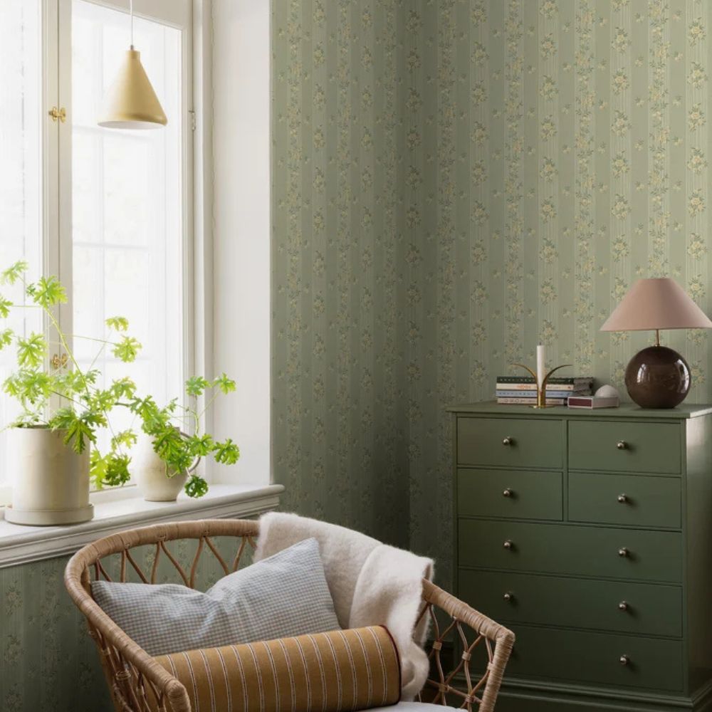 Boråstapeter   Flowers Hufvudsta Gård Tapeta w pasy kwiatki 9165